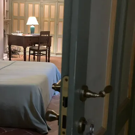 Dimora Storica La Corte Delle 4 Stagioni Bed and Breakfast