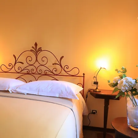 Dimora Storica La Corte Delle 4 Stagioni Bed & Breakfast