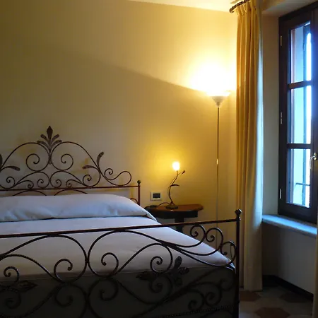 Bed & Breakfast Dimora Storica La Corte Delle 4 Stagioni