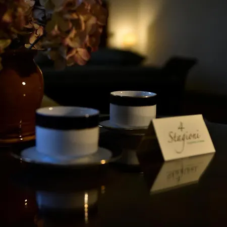 Dimora Storica La Corte Delle 4 Stagioni Bed & Breakfast 4*