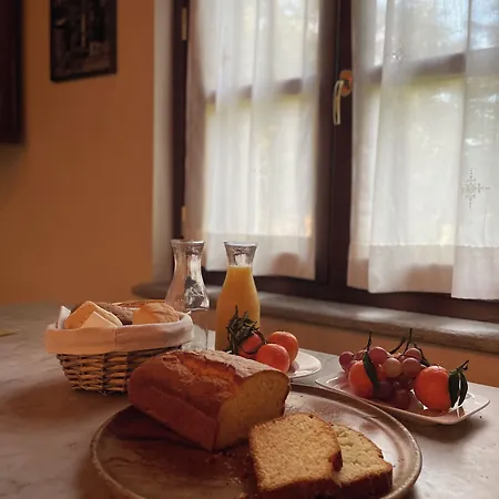 Bed & Breakfast La Corte Delle 4 Stagioni 4*