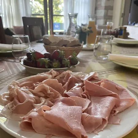 Bed & Breakfast La Corte Delle 4 Stagioni 4*