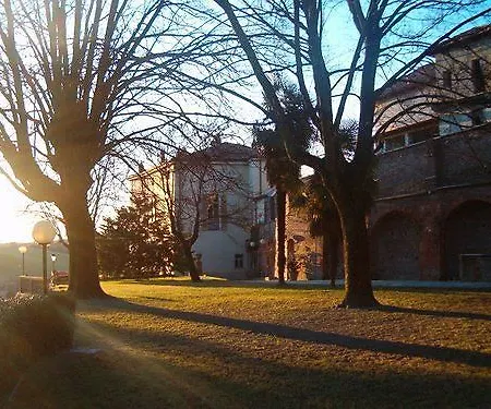 Bed & Breakfast La Corte Delle 4 Stagioni 3*